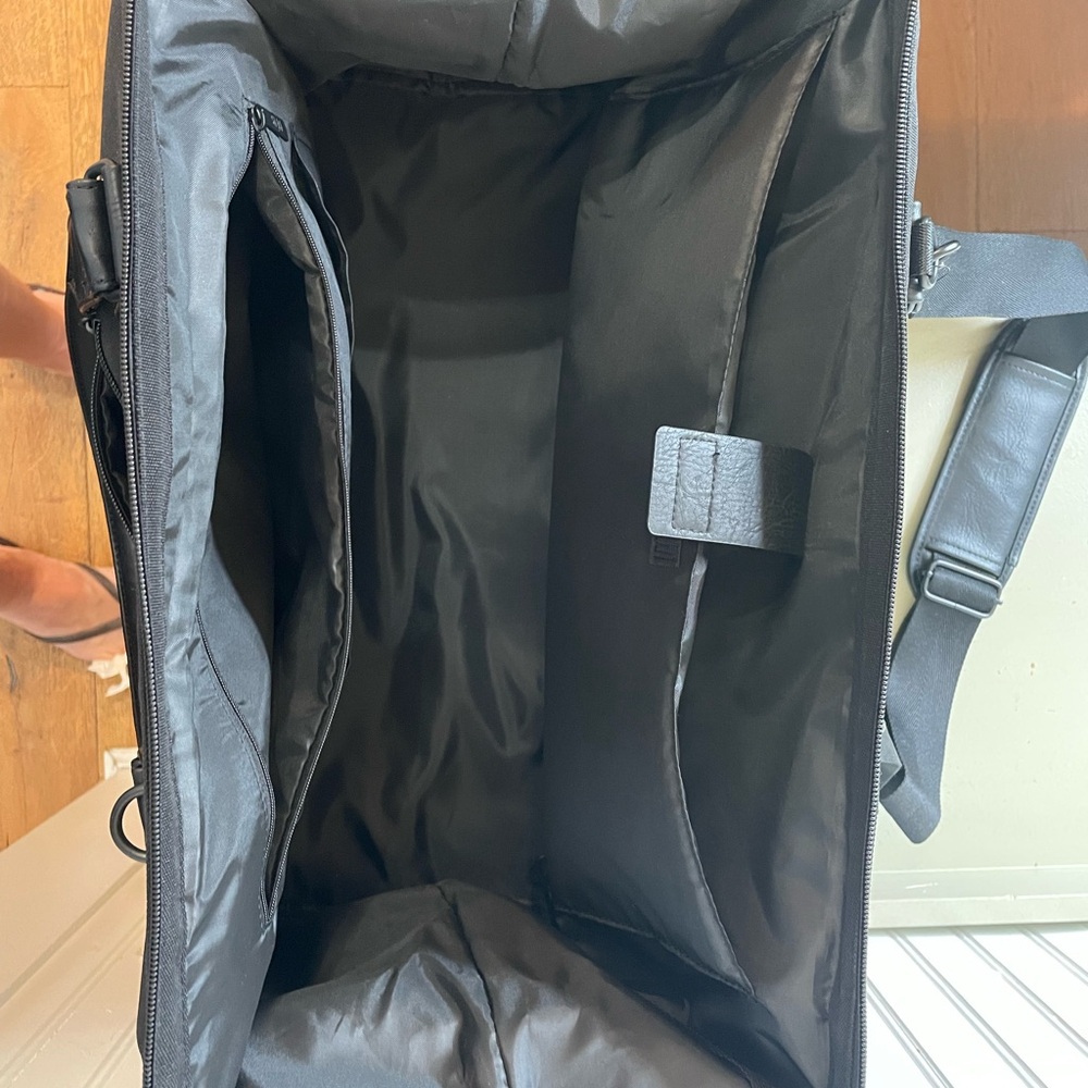BEIS Black Large Weekender Travel Bag BNWT - Picture 5 of 5